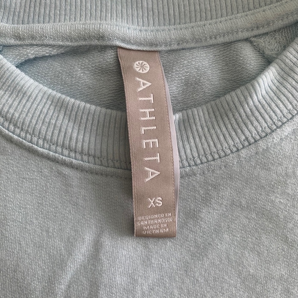 Women’s Athleta Sweatshirt XS baby blue - Picture 2 of 2